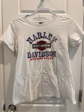 Harley-Davidson White Tee with Red and Blue Logo